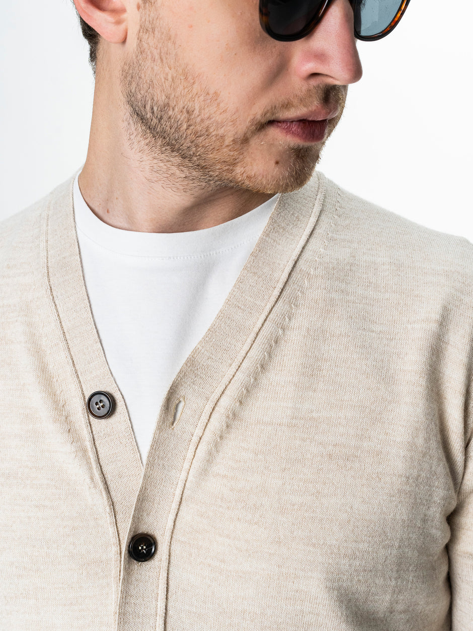 Pulover Crem Barbati Cu Nasturi Tip Cardigan BMan0038 (6)