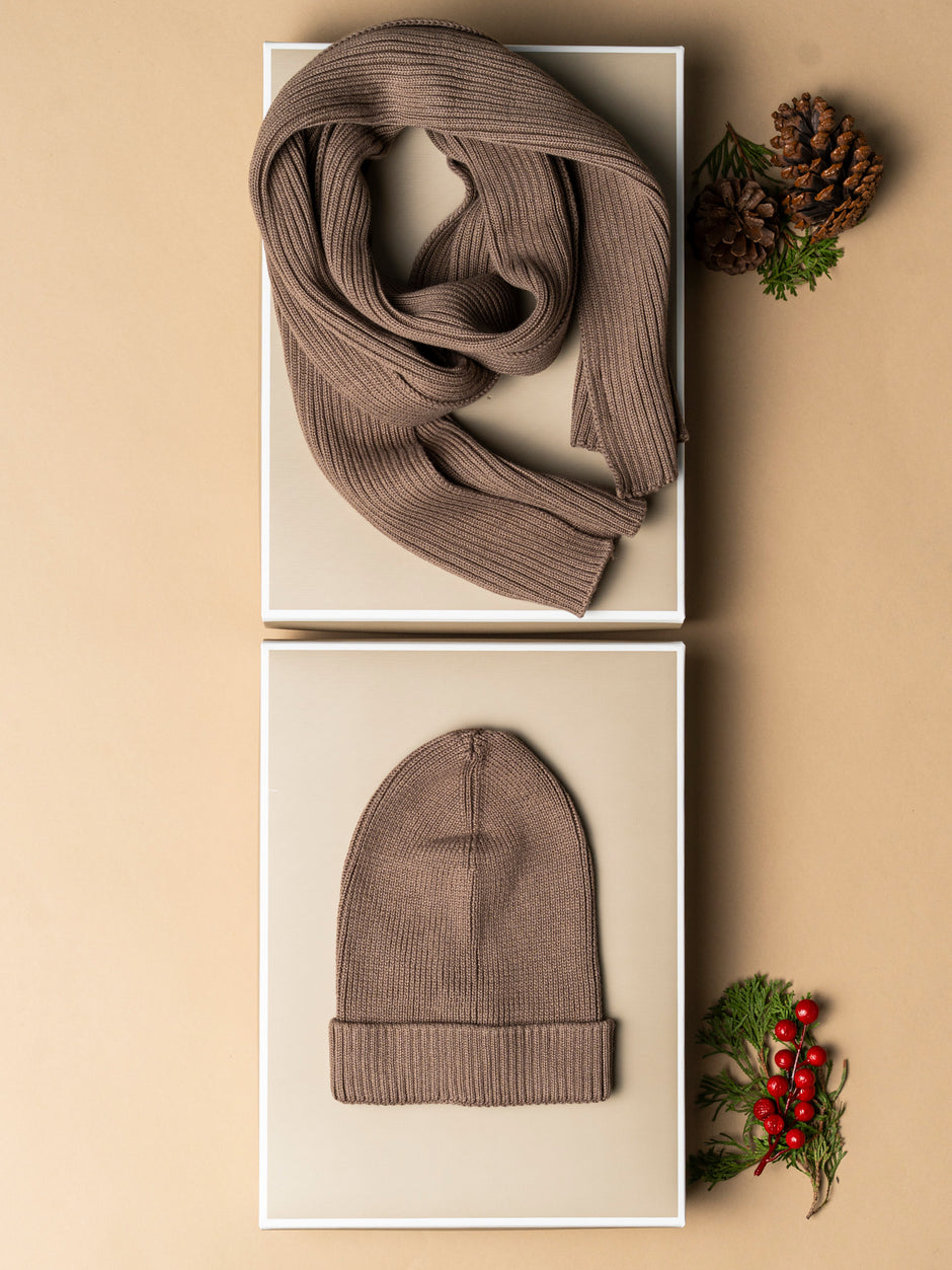 Pachet Cadou Barbati Cu Accesorii Fular si Fes Bman0042 (2)