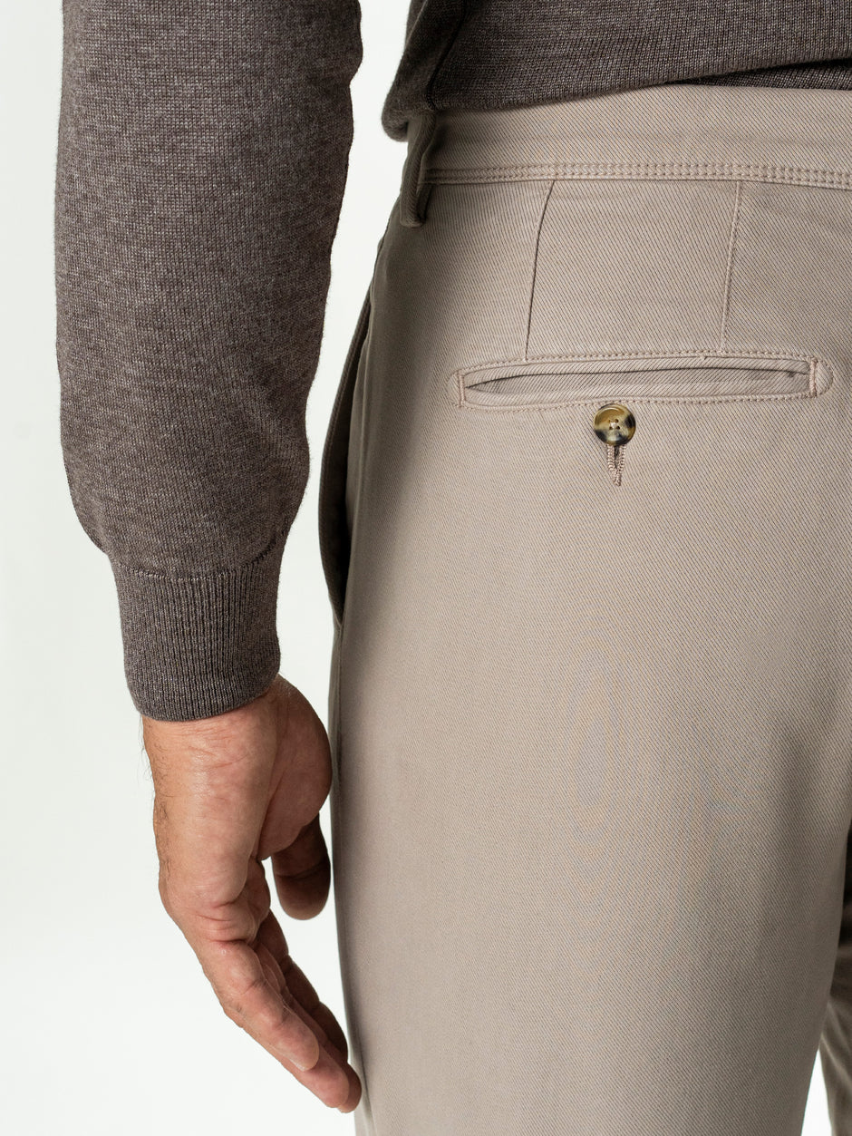 Pantaloni Chino Barbati Crem Inchis Bumbac Cu Tencel BMan0130 (6)