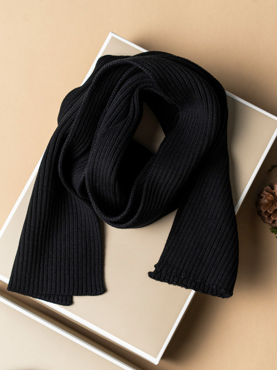 Pachet Cadou Barbati Cu Accesorii Fular si Fes Bman0045 (3)