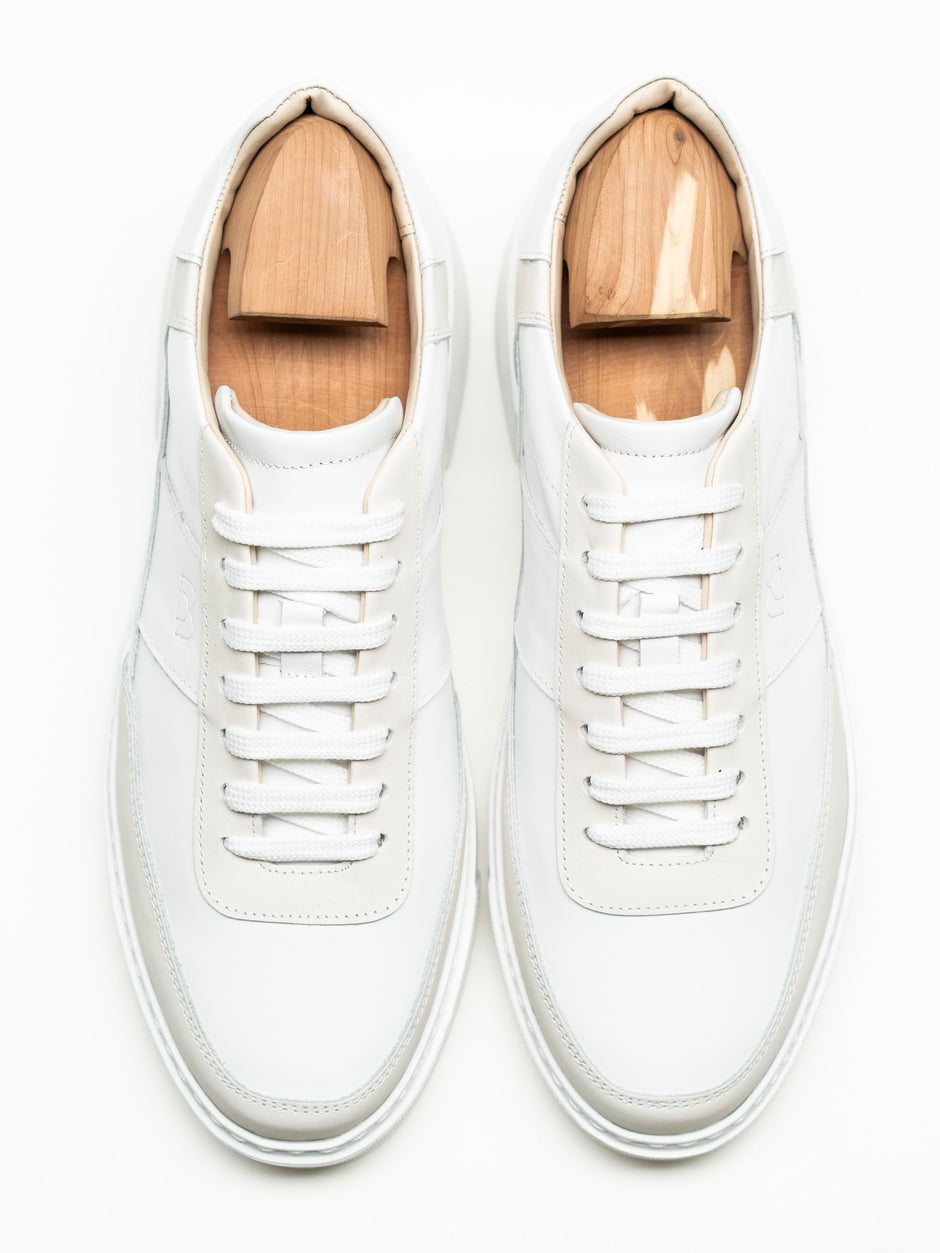 Pantofi Casual Barbati Sneakers Albi cu Detalii Crem Din Piele Naturala BMan0422 (2)